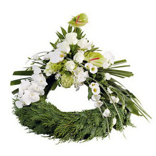 prom hair style with flower